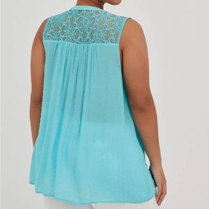 Torrid Blue Swiss Dot Crochet Inset Blouse Size 2X